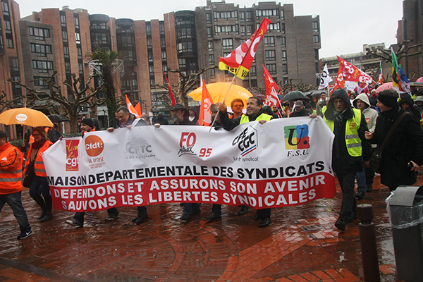 Les syndicats du Val d’Oise menacés d’expulsion