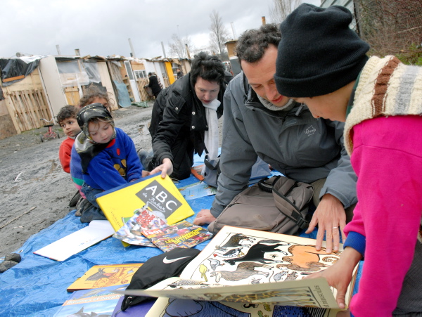 S’unir contre la misère