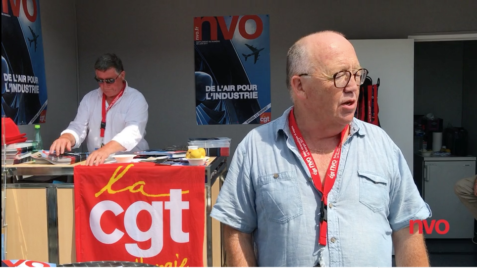 Un stand syndical CGT au salon du Bourget