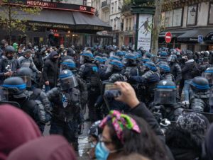 Manifestation du 12 décembre : une dizaine d'interpellés portent plainte contre Lallement