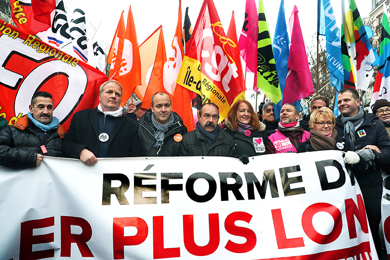 L'intersyndicale appelle à « mettre la France à l'arrêt » le 7 mars