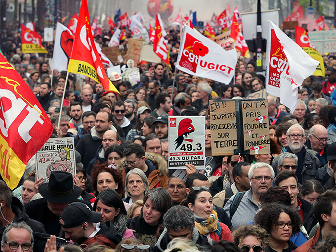 3, 5 millions de manifestants partout en France pour la neuvième journée de mobilisation. Le rendez-vous est pris le 28 mars prochain