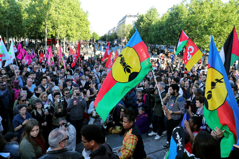 ​​Rassemblement à Paris​ pour réclamer le maintien du processus de décolonisation