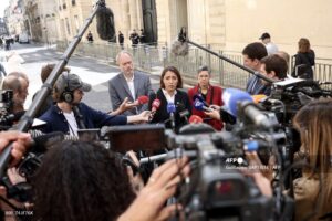 La CGT décerne un bonnet d'âne au Premier ministre