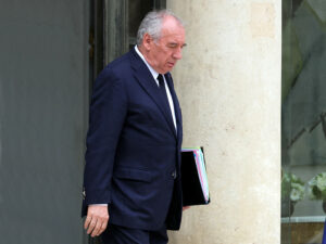 Vote de confiance : Bye Bye Bayrou