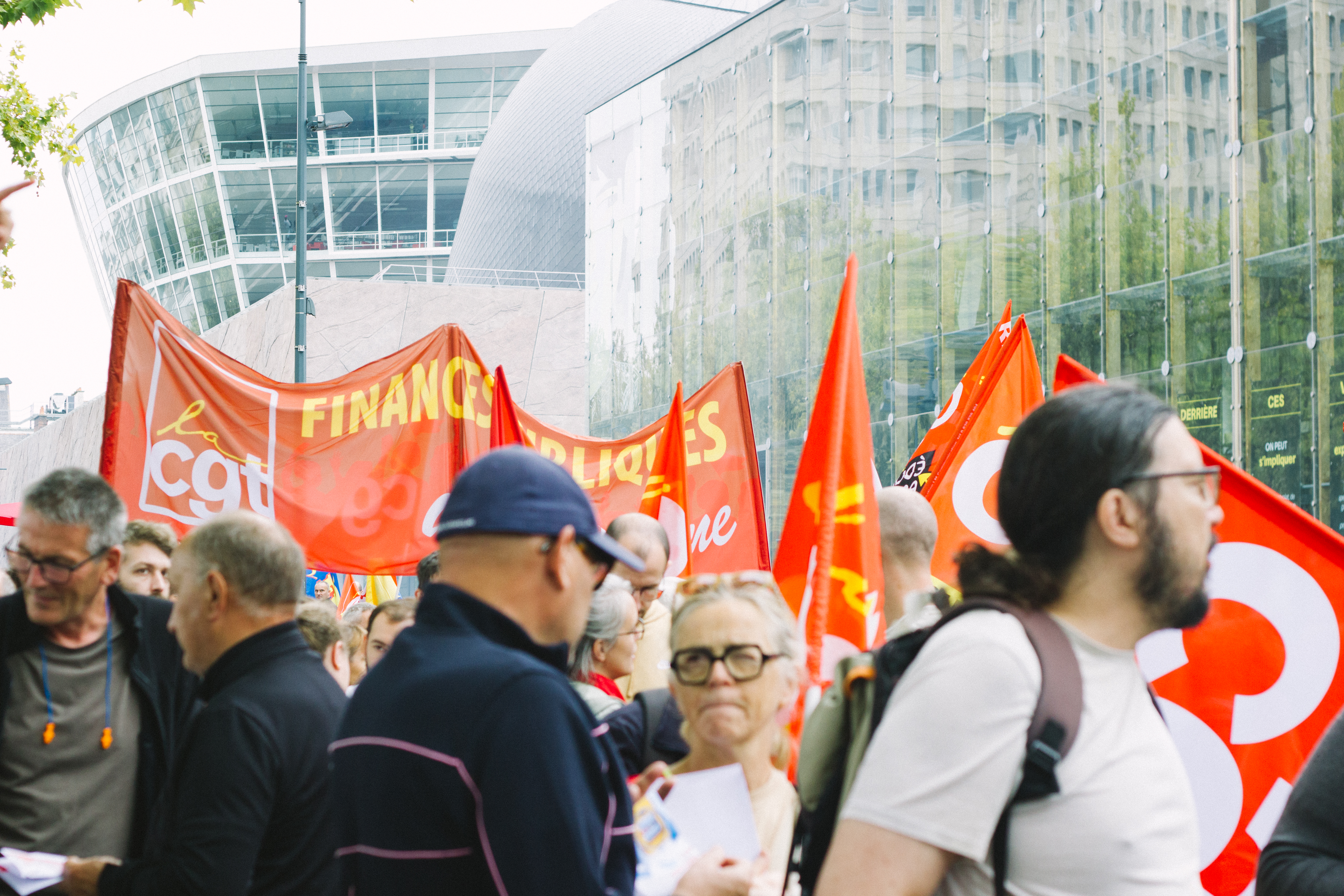 18 septembre  : 20 000 personnes manifestent à Rennes