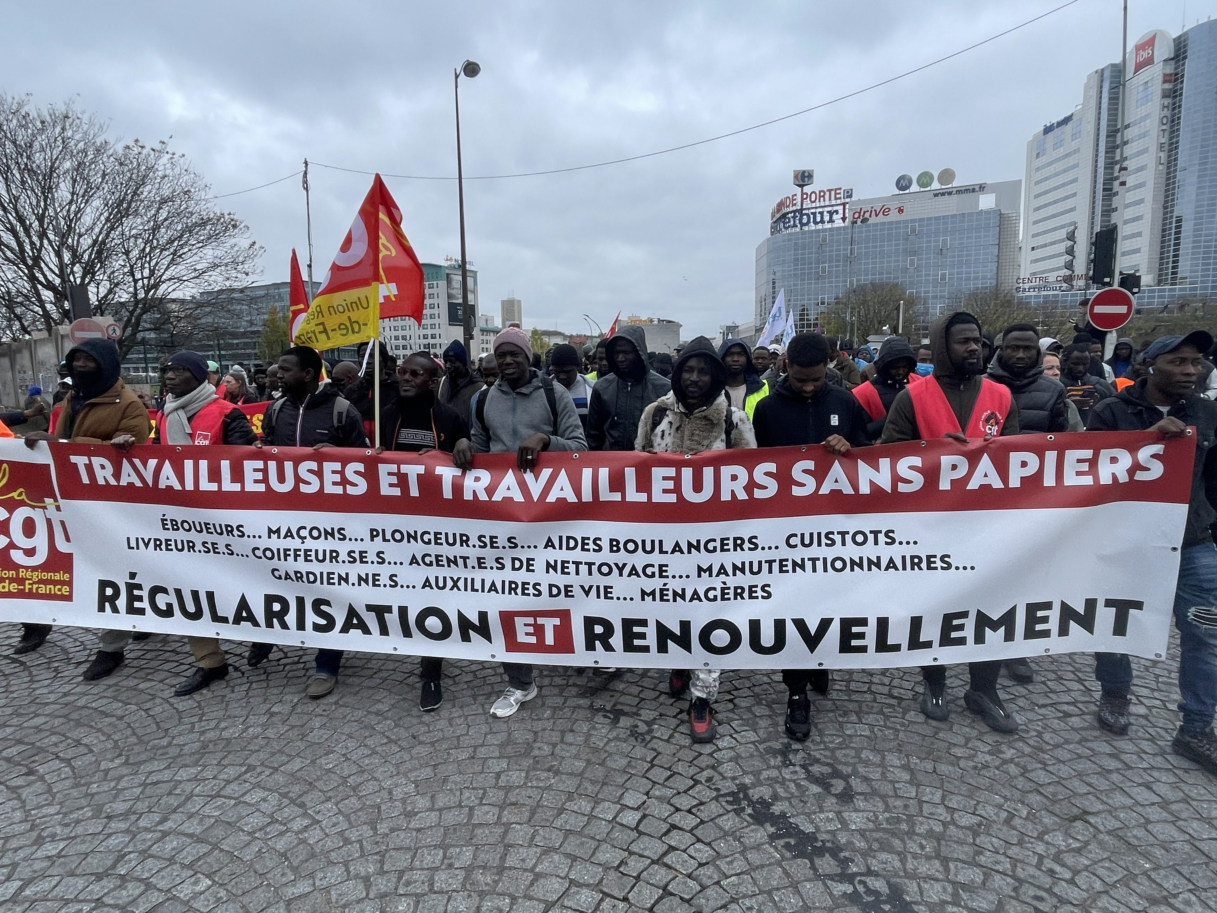 Manifestation en faveur de la régularisation des travailleurs étrangers