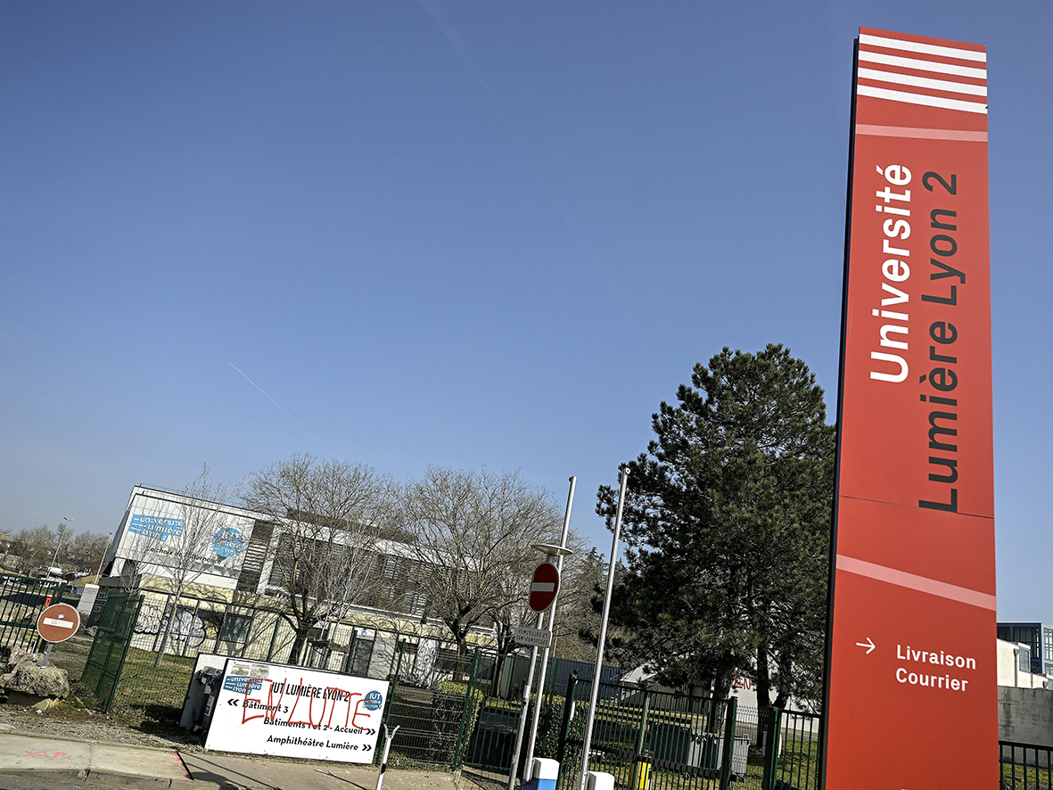 L'Universit&eacute; Lyon 2 sous cure d'aust&eacute;rit&eacute;, les plus pr&eacute;caires trinquent