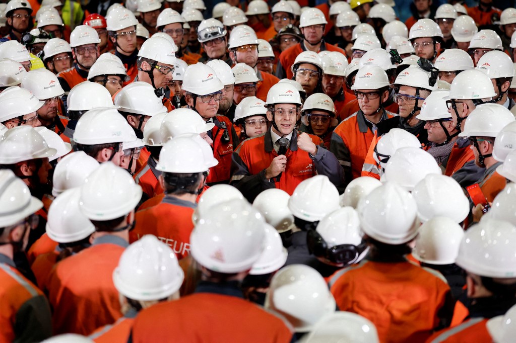 &laquo; Il a laiss&eacute; la France se d&eacute;sindustrialiser &raquo; : &agrave; ArcelorMittal, l'amertume apr&egrave;s la visite de Macron