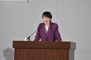 Victoire de Sanae Takaichi aux législatives japonaises : « L'opposition peut émerger des syndicats »