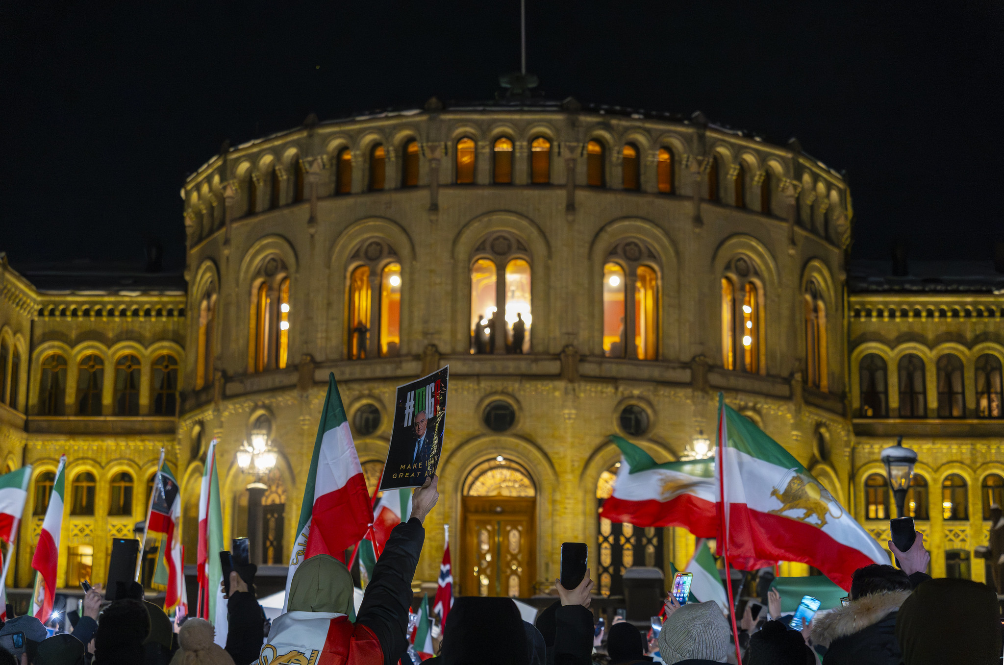 Rezvan Zandieh: &laquo; Notre seule solution pour sortir de cette situation, c&rsquo;est une r&eacute;volution populaire &raquo; 