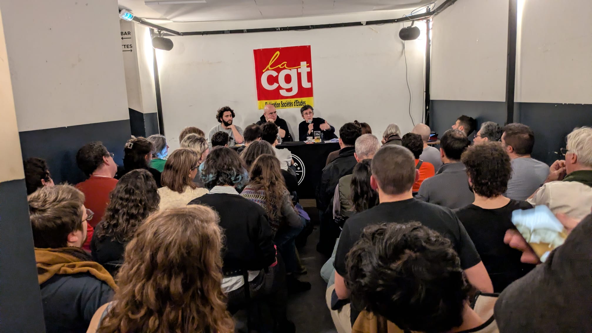 Syndiquer dans le milieu hostile des start-ups : on a pass&eacute; la soir&eacute;e dans... un &laquo; afterwork &raquo; CGT