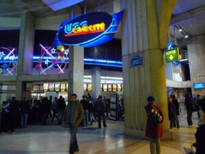 Quand les salariés disent « coupez ! »... à l'UGC des Halles, la grève dans le cinéma le plus fréquenté du monde