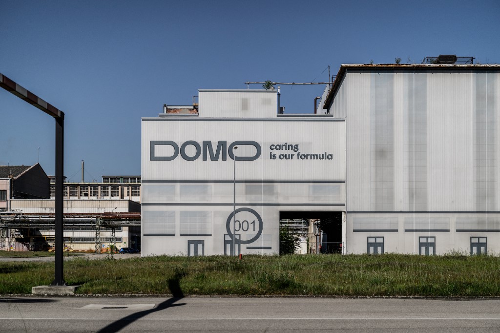 &laquo; Ils veulent peut-&ecirc;tre 500 ch&ocirc;meurs de plus &raquo; : &agrave; Polytechnyl, l'avenir suspendu des salari&eacute;s... et l'inertie de l'&Eacute;tat