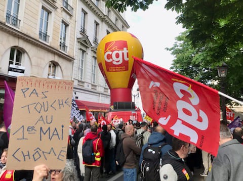 « Coup de poignard », « 49.3 parlementaire »... la colère et la mobilisation de la CGT après le passage en force des partisans du travail le 1er-mai