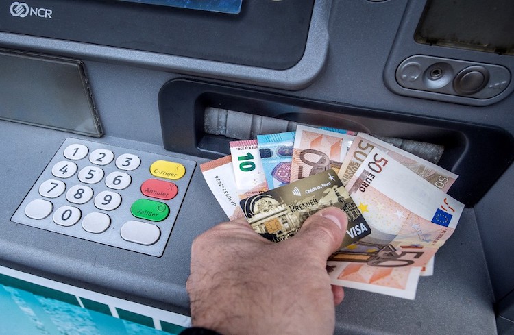 Distributeur automatique de billets