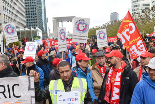 La Défense, manif siège de General Electric-Alstom