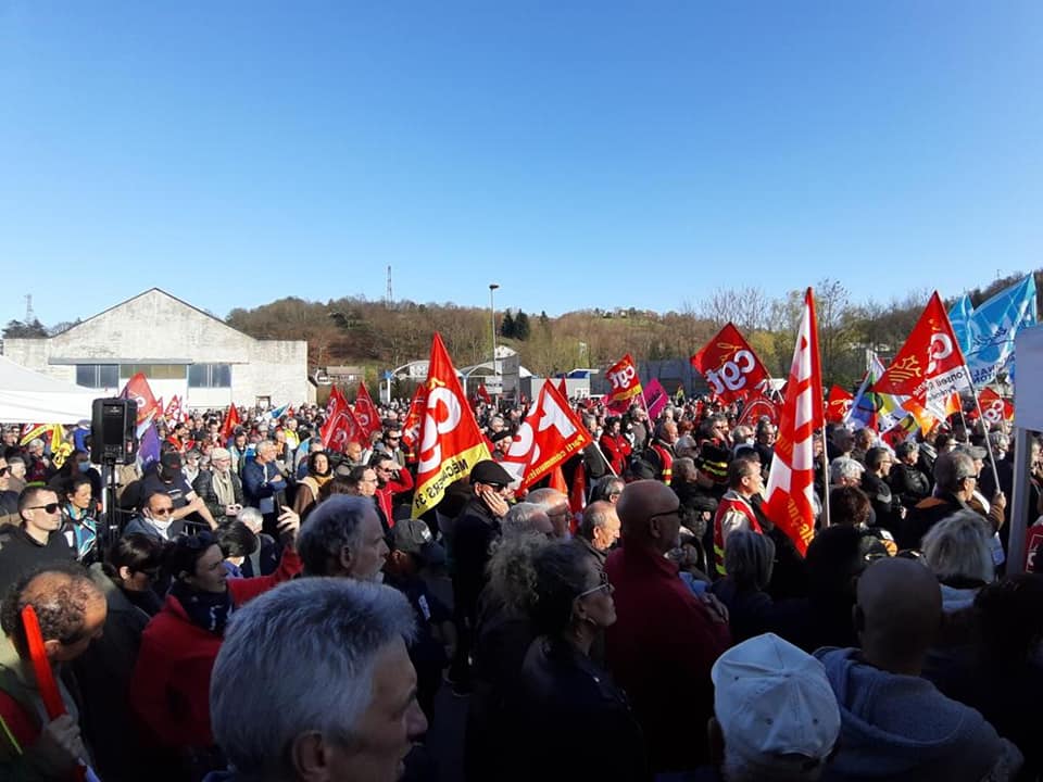 Manifestation de soutien aux salariés de la SAM occupée