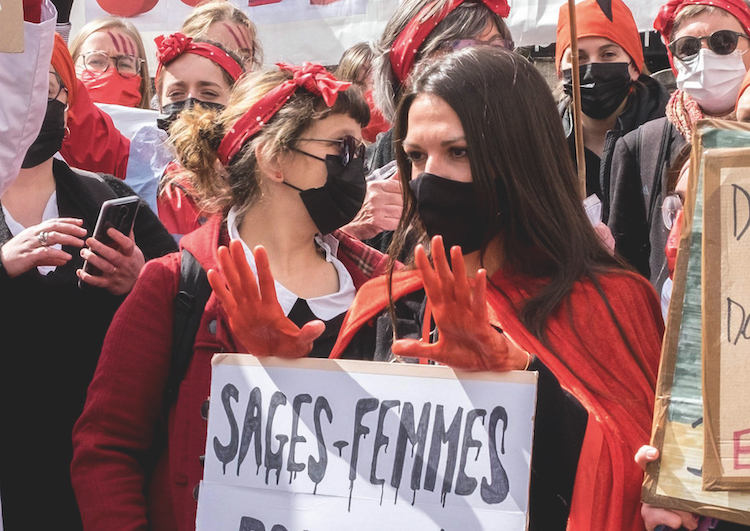 Journee nationale de greve  des sages femmes