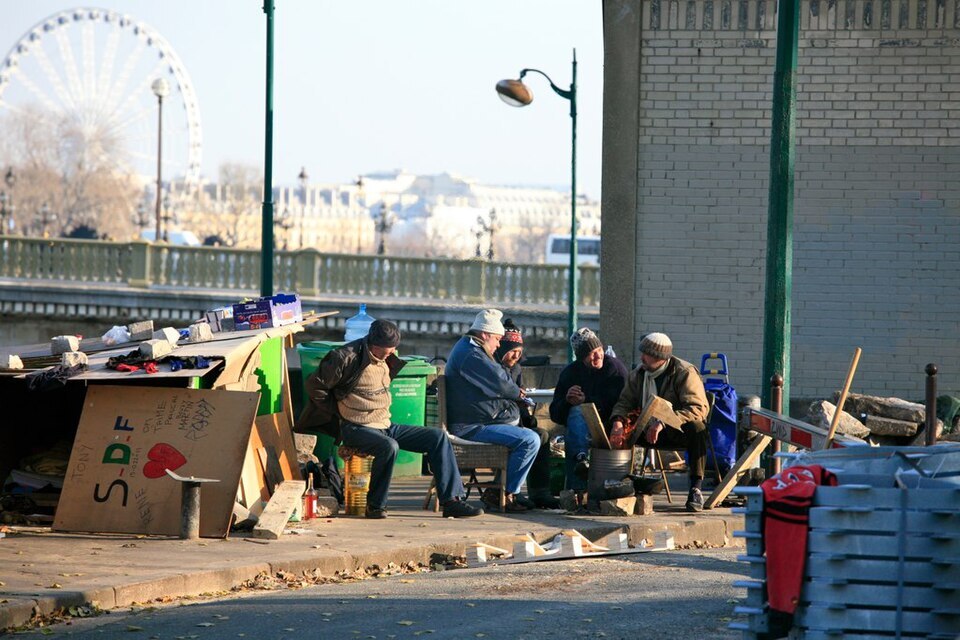 &laquo; Les gens choisissent d&rsquo;&ecirc;tre &agrave; la rue ! &raquo; : l&rsquo;id&eacute;e re&ccedil;ue &agrave; d&eacute;construire