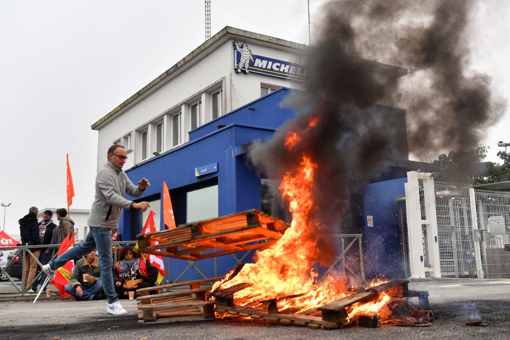 FRANCE-SOCIAL-INDUSTRY-AUTOMOBILE-UNIONS-DEMO-STRIKE