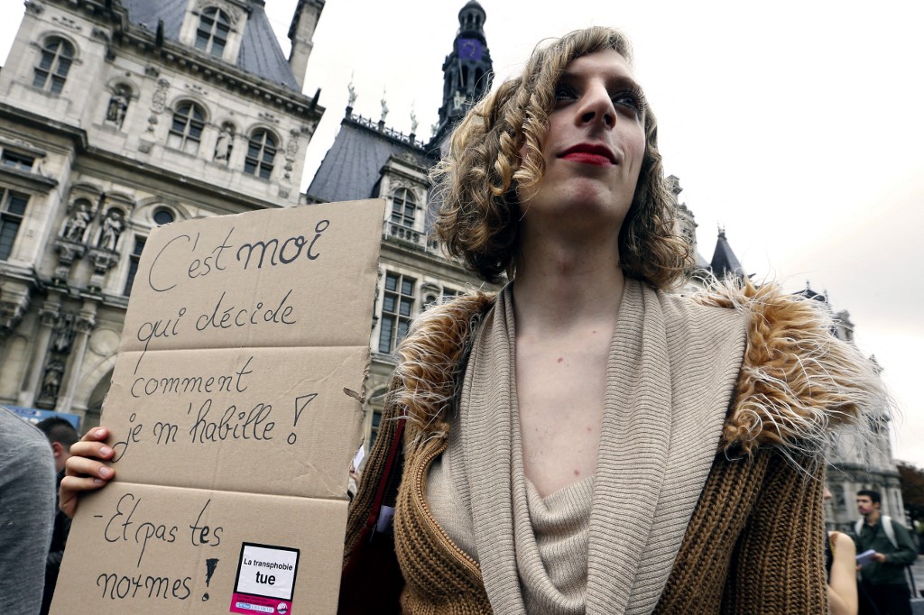 Discriminations &agrave; l'embauche : le monde du travail, un univers si souvent hostile aux personnes transgenres
