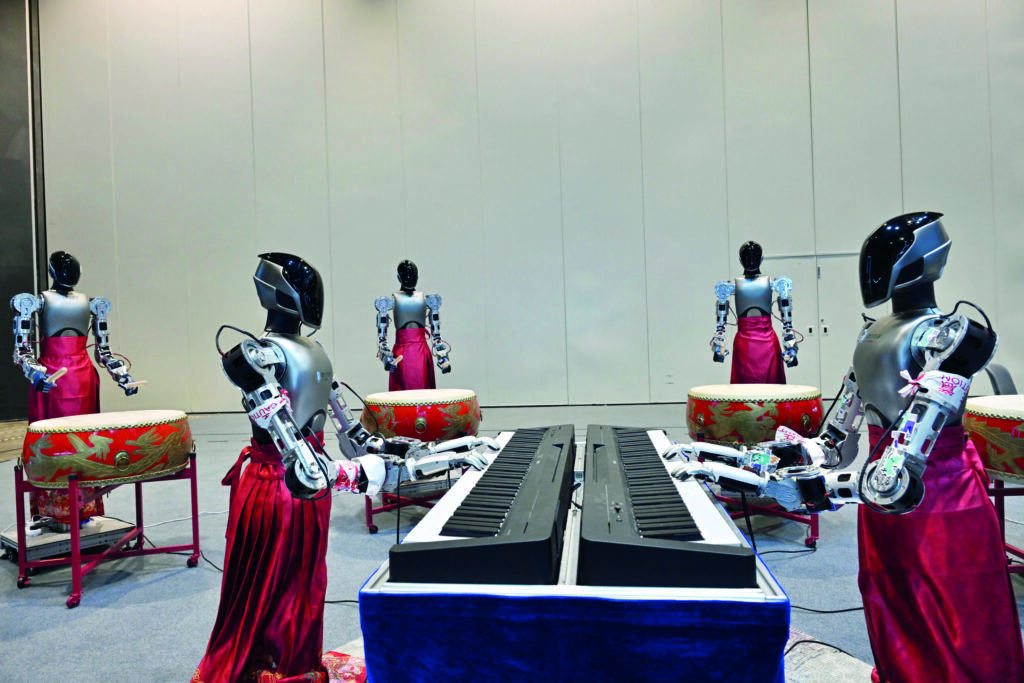 Exposition de robots lors du Festival d'art IA de Hong Kong